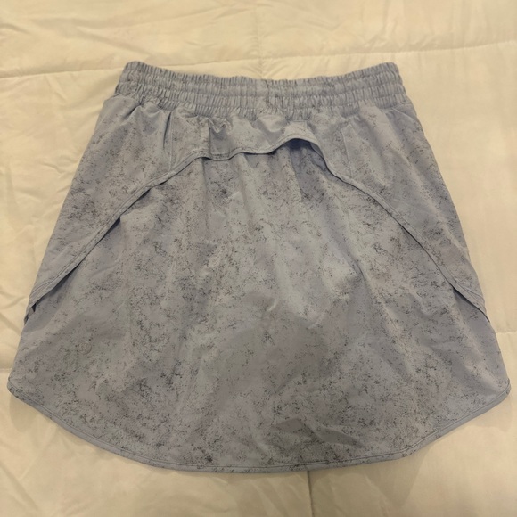 Lululemon skirt - Picture 5 of 8